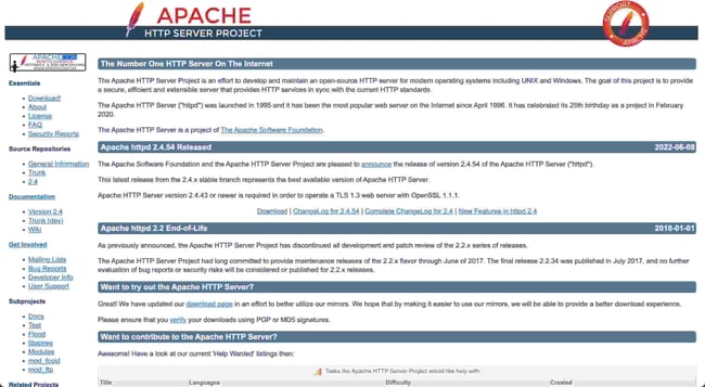 后端工具：Apache 让后端开发人员控制和定制他们的 Web 服务器；后端工具。图片显示了 Apache 主页。