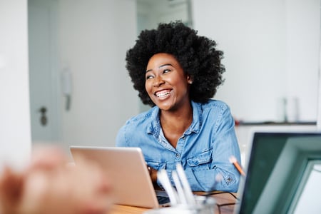 Marketer posting to instagram via desktop computer