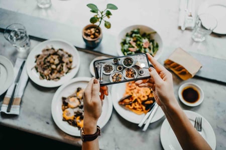 Instagram marketing for small businesses through taking product pictures at a restaurant