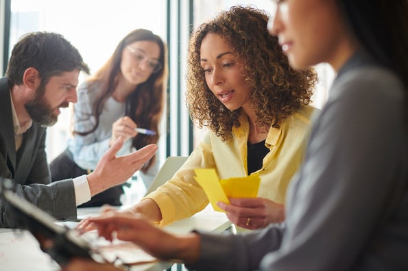 grupo discute como desenvolver o mindset ágil 