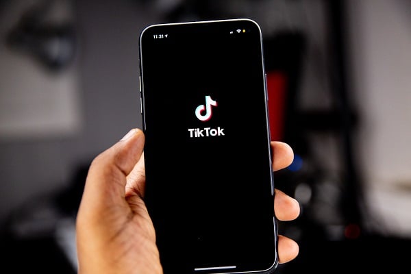 Comment fonctionne l'algorithme TikTok en 2024 ?