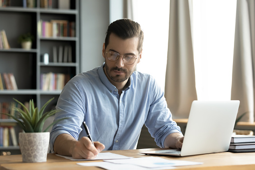 Cómo hacer un análisis del consumidor (y por qué deberías hacerlo)