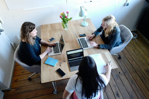 Intégration d'un nouveau collaborateur : bonnes pratiques et planning